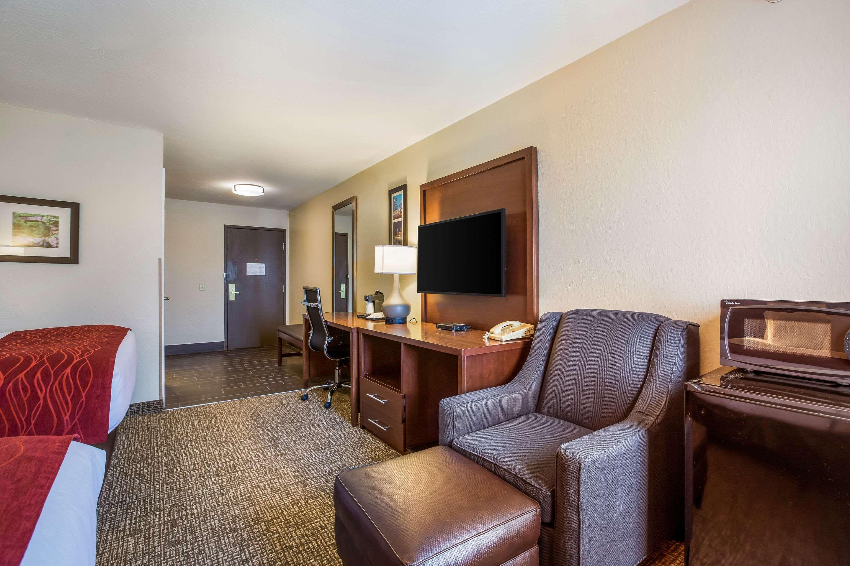 Comfort Inn & Suites Fairborn Near Wright Patterson Afb Exteriér fotografie