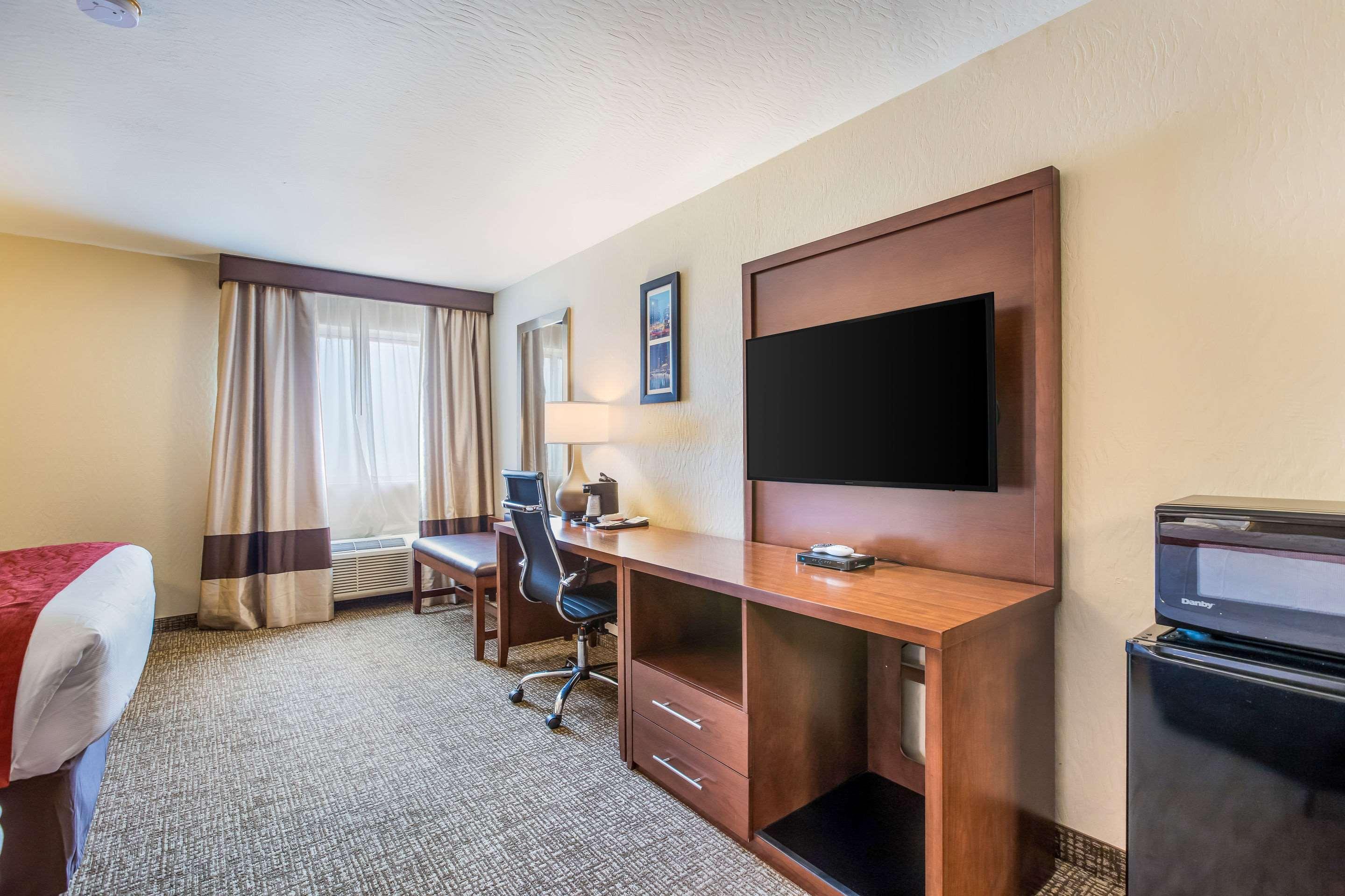 Comfort Inn & Suites Fairborn Near Wright Patterson Afb Exteriér fotografie
