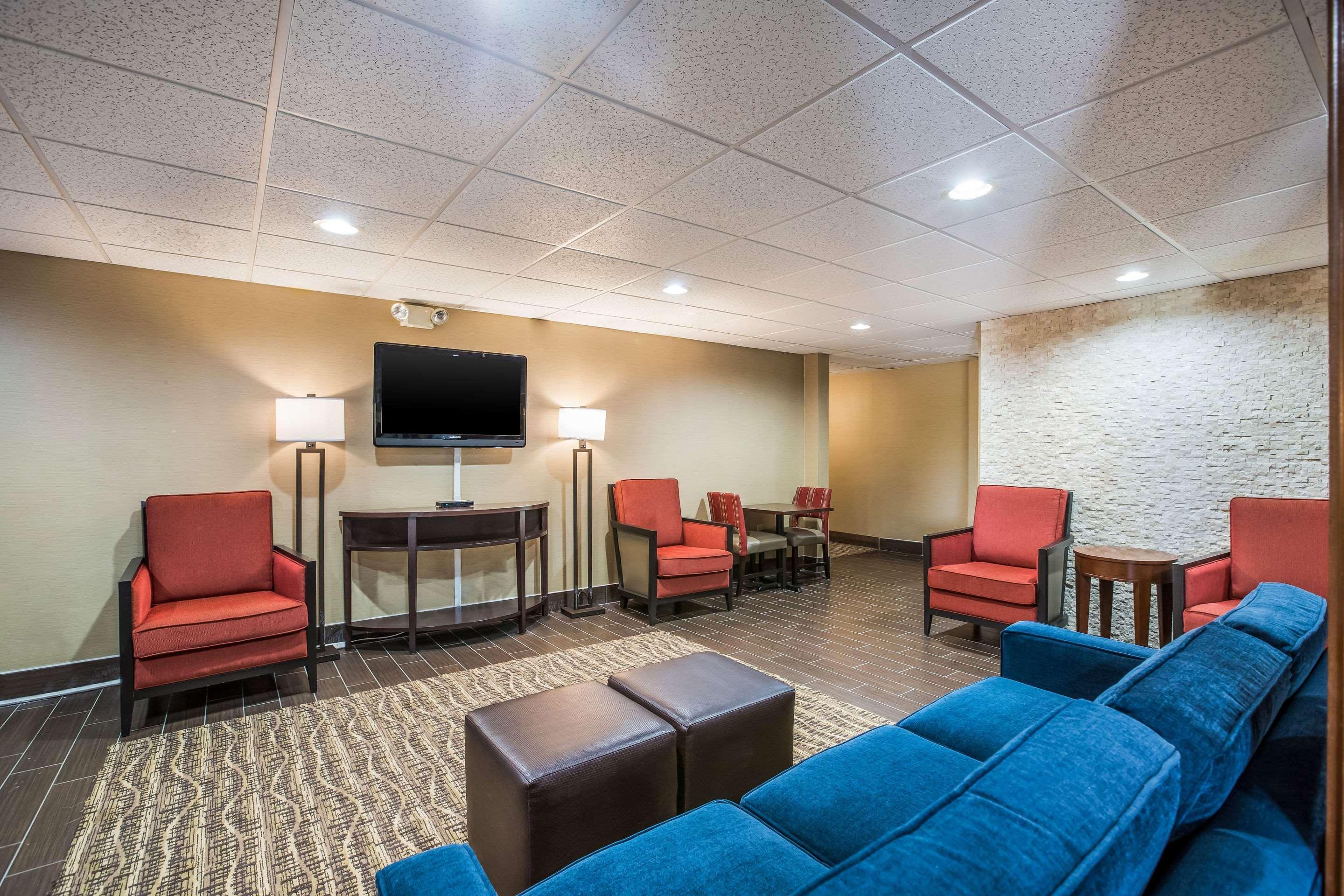 Comfort Inn & Suites Fairborn Near Wright Patterson Afb Exteriér fotografie